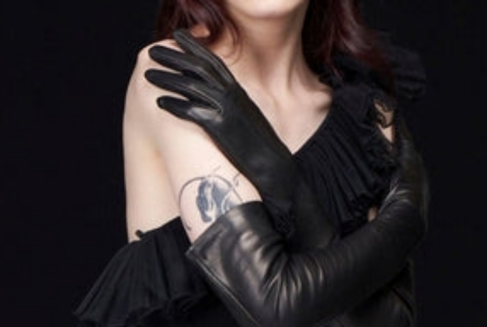 Saks Fifth Avenue Black Long Leather Opera Gloves Sz 6